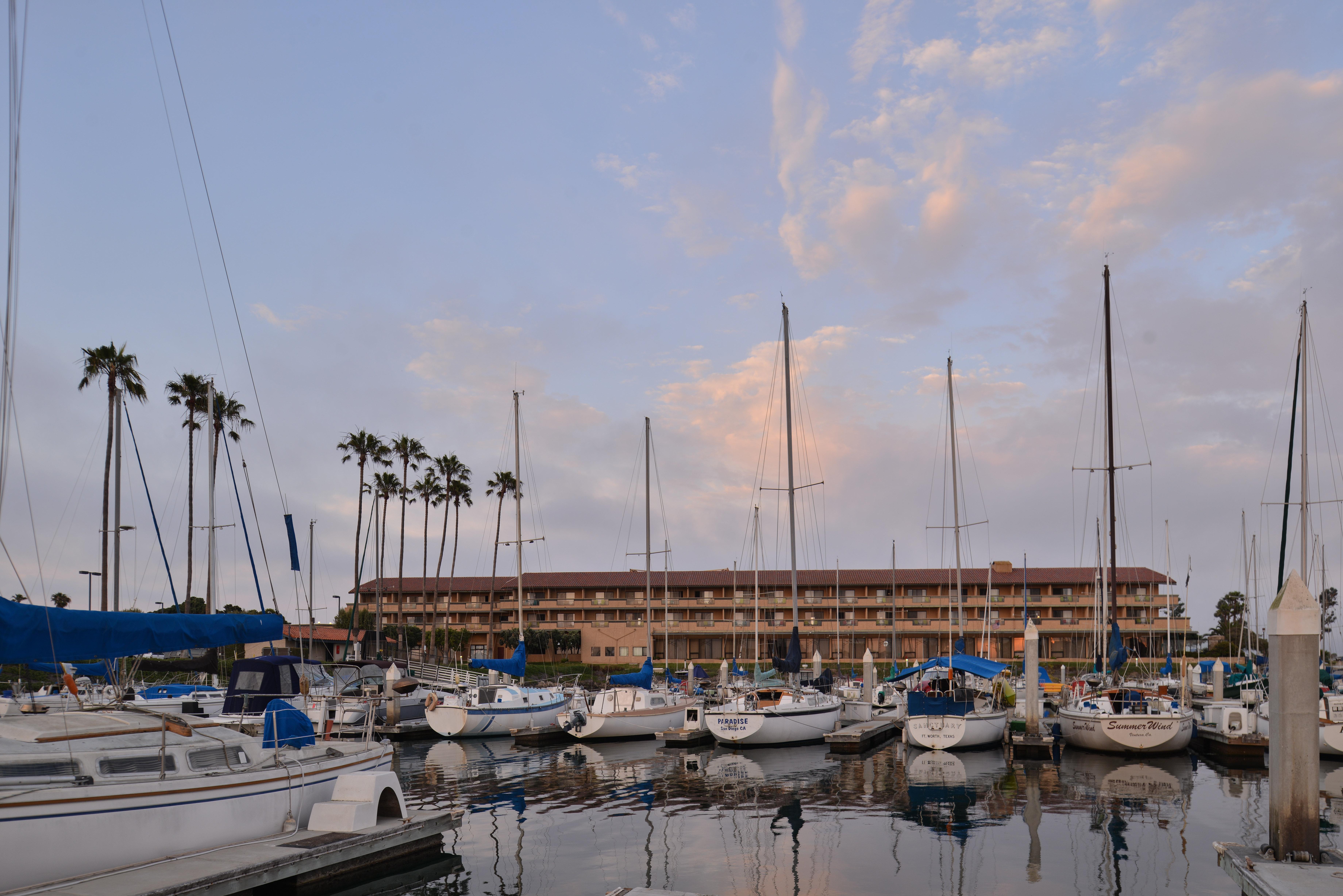 Holiday Inn Express Hotel & Suites Ventura Harbor By Ihg Exteriör bild