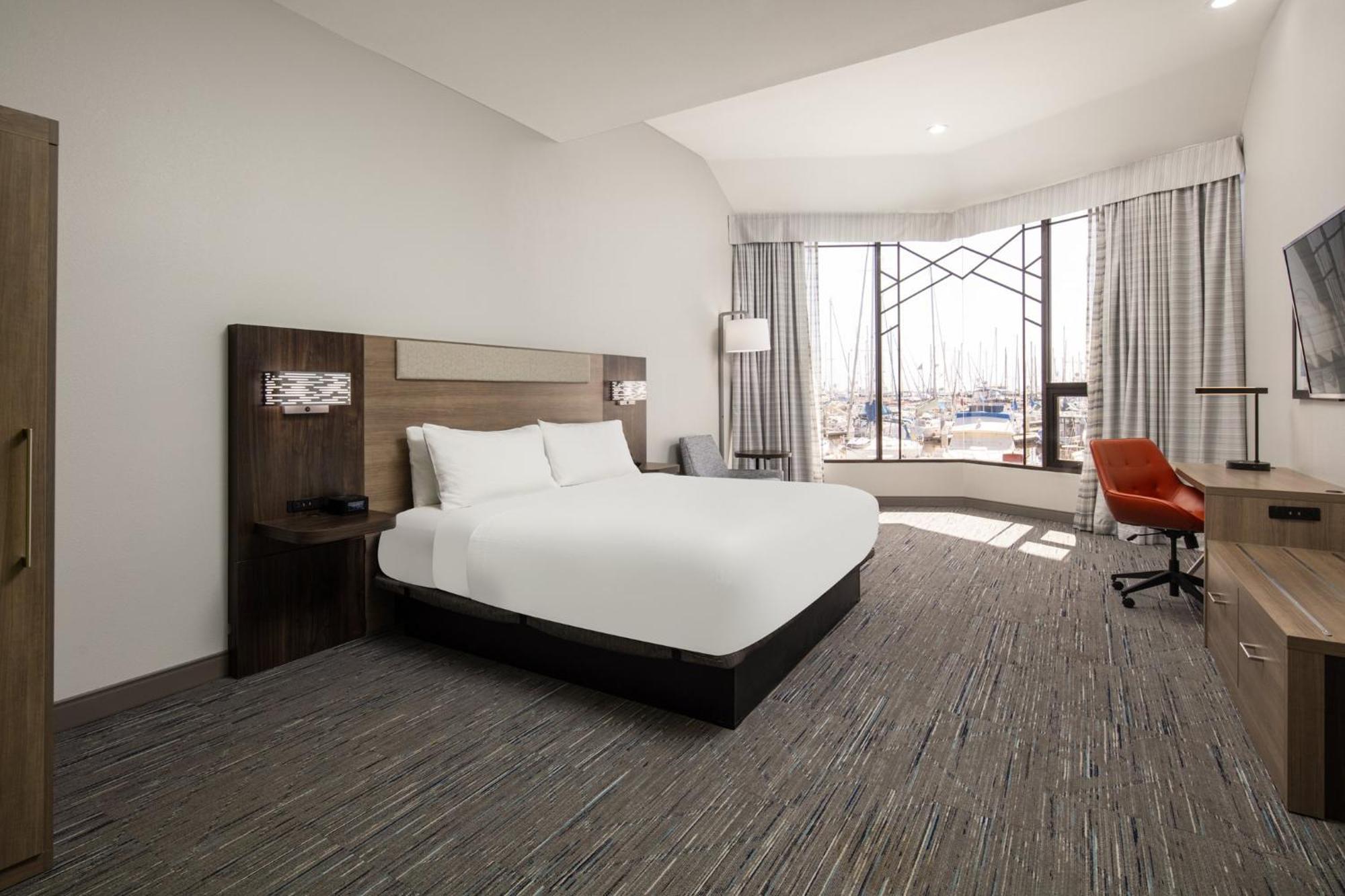 Holiday Inn Express Hotel & Suites Ventura Harbor By Ihg Exteriör bild