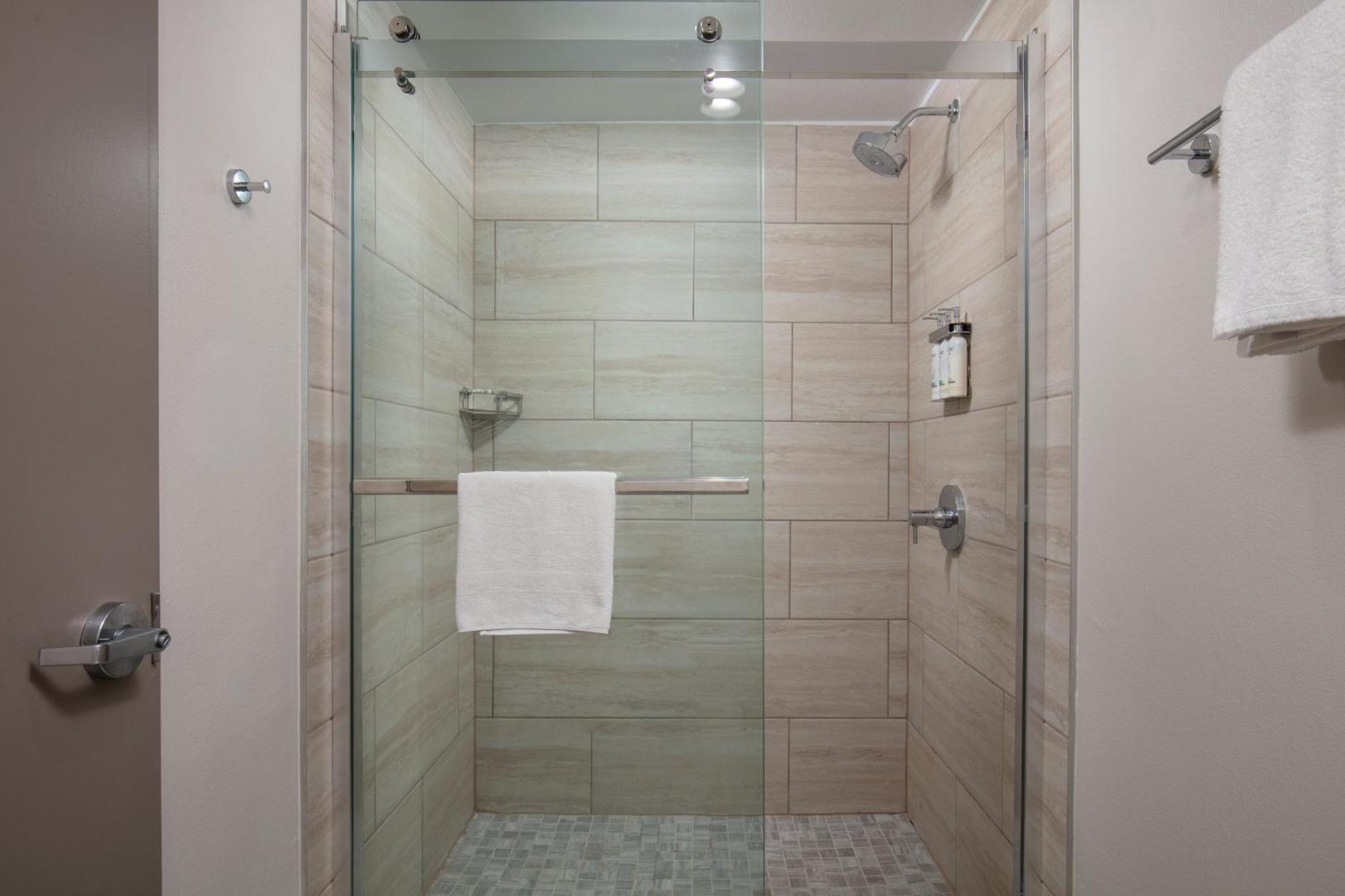 Holiday Inn Express Hotel & Suites Ventura Harbor By Ihg Exteriör bild