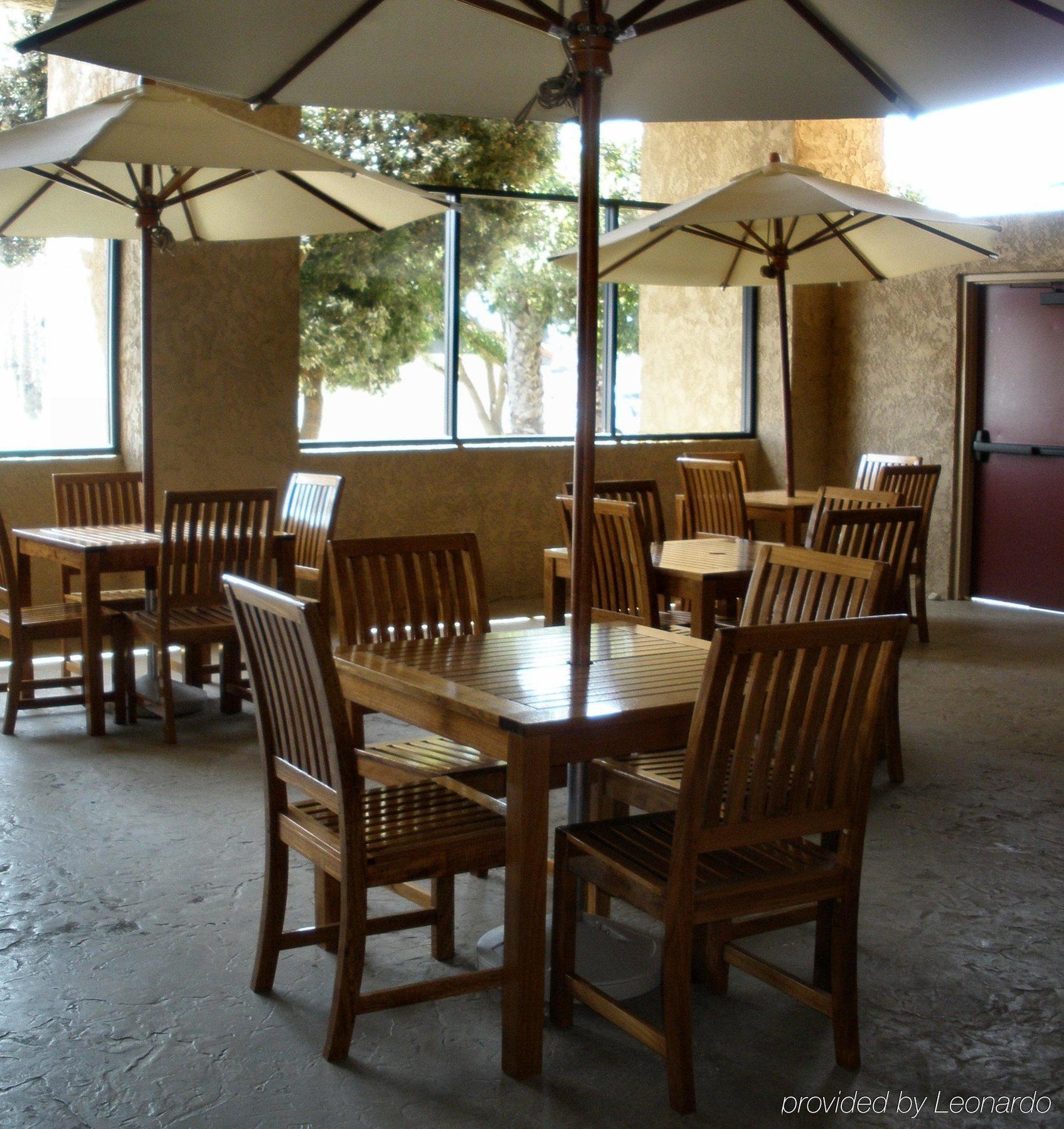 Holiday Inn Express Hotel & Suites Ventura Harbor By Ihg Exteriör bild